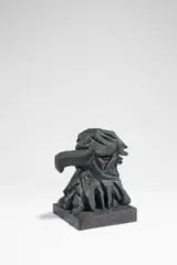 Jörg Immendorff, Adler kaputt, 1990, 2-teilig: Bronze mit grünlicher Patina, gegossener Sockel