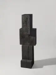 Hans Steinbrenner, Figur, 1977, Eichenholz, schwarz gefasst