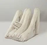 Michael Schoenholtz, Vier Beine, 1970, Marmor. Höhe: 72 cm (28 ⅜ in.)
