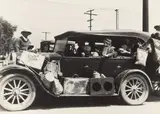 Oklahoma Dust Bowl Refugees, San Fernando, California, June by Dorothea Lange, 1935, Vintage. Silbergelatineabzug, sold Dec 2021