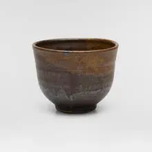 Tea bowl by Toshiko Takaezu, glazed porcelain, sold Aug 2026