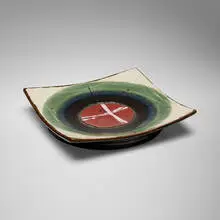 Albert Green, Wall-hanging plate, glazed earthenware