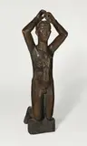 Hermann Blumenthal, Auf Block Kniender mit erhobenen Armen (Kniender Verlorener Sohn), 1933, Bronze mit differenzierter brauner Patina. Höhe: 62,5 cm (24 ⅝ in.)