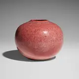 Toshiko Takaezu, Vase, c. 1975, glazed white stoneware