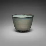 Gertrud and Otto Natzler, Bowl with straight sides, 1965, earthenware with Blue Gray Celadon RG Reduction Fired glaze with melt fissures