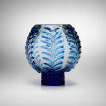 Tomaso Buzzi, A Rilievi vase, model 3485, c. 1933, glass with raised decoration and murrina base