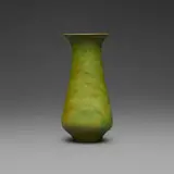 Gertrud and Otto Natzler, Vase form with lip, 1960, earthenware with Applegreen Reduction Fired glaze