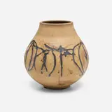Clyde Burt, Vase