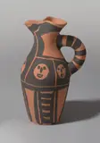Yan petites têtes by Pablo Picasso, 1963, Krug, roter Ton, unglasiert, mit Engobenbemalung und Messergravur. Höhe: 26,5 cm (10 ⅜ in.); ceramic, Madoura edition, sold Jun 2017