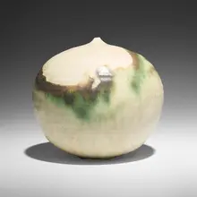 Toshiko Takaezu, Closed Form (with rattle), c. 1975, glazed porcelain