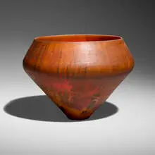 Ron Kent, Large vessel, c. 1990, Norfolk Island pine