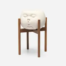 Johnson Tsang, Open Mind (Large), 2022, glazed earthenware, walnut