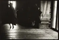 Gotthard Graubner, Ohne Titel (Mönche beim Meditationstanz im Kloster Wangdiphodang, Bhutan), 1976, Original-Halbleinenkassette mit 12 Silbergelatineabzügen