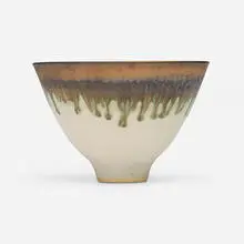Peter Wills, Bowl, glazed porcelain