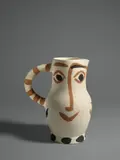 Quatre Visages by Pablo Picasso, 1959, Krug, weißer Ton, mit Engobenbemalung, innen glasiert. Höhe 23,7 cm (9 ⅜ in.); ceramic, Madoura edition, sold Jul 2020