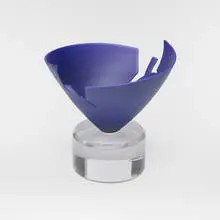 Elsa Rady, Almost Borofsky, 1983, glazed porcelain, acrylic base
