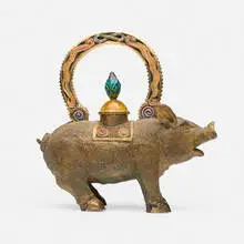 Scott Schoenherr, Pig Teapot, 1992, glazed and gilt earthenware