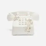Daniel Arsham, Future Relic 05 (Phone), 2016, cast plaster, glass