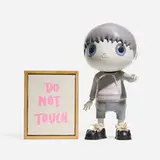 Javier Calleja, Do Not Touch (Grey)