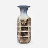 Marguerite Wildenhain, Tall vase, c. 1955, glazed stoneware