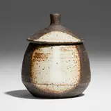 Janet Leach, Covered jar