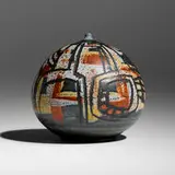 Clyde Burt, Vase
