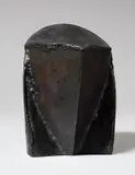 Michael Croissant, Kopf, 1994, Bronze mit rötlich-schwarzer Patina. Höhe: 23,8 cm (9 ⅜ in.)
