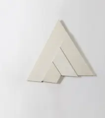Hermann Bartels, No. 422, 4-teilige Winkelmontage, 1975, Dispersionsfarbe auf 4 Leinwänden, auf 4 miteinander verschraubten Spannrahmen