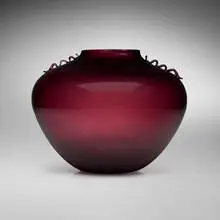 Soffiato vase by Vittorio Zecchin, c. 1933, soffiato glass with applied details, sold Dec 2025