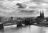 August Sander, Blick vom Messeturm auf Köln, 1938, Vintage. Silbergelatineabzug