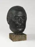 Gustav Seitz, Selbstbildnis, 1953, Bronze mit schwarzer Patina, auf Steinsockel montiert. Höhe (ohne Sockel): 30 cm (11 ¾ in.)