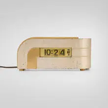 attribution Paul Fehér, Zephyr table clock, model 304, brass, aluminum, Bakelite, glass