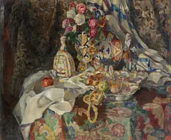 Georg Oskarowitsch Schlicht, Stillleben mit Porzellanfiguren, Blumenvase und Obstschale, Um 1920, Öl auf Leinwand