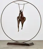 Abigail Varela, Mujer Colgando en un Aro, 1998, Bronze