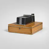 Harold van Doren, Receipt machine, c. 1935, maple, nickel-plated and painted steel