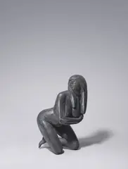 Waldemar Grzimek, Kauernde, 1958, Bronze mit schwarzer Patina