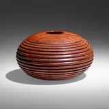 Dennis Elliott, Sculpted vessel, 1987, redwood lace burl