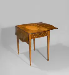 Englisch, Pembroke Table im Adam-Stil, Um 1780, Satinwood, Rosenholz und Kirschholz, teilweise gefärbt, eingelegt, graviert