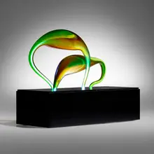 Paul Seide, Untitled (Double Loop), 1980, hand-blown satin glass, neon or argon gas, acrylic