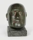 Gustav Seitz, Dr. Br., 1957, Bronze mit braungrüner Patina, auf Steinsockel montiert. Höhe (ohne Sockel): 19 cm (7 ½ in.)