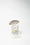 Günter Haese, Ohne Titel, 2012, Messing und Phosphorbronze auf Acrylglas-Sockel