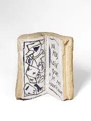 Pierre Alechinsky, Hier / Du plus loin que je me souvienne, 1995, Filzstift auf partiell farbig gefasstem und glasiertem Terrakotta