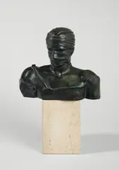 Argos by Igor Mitoraj, 1982, Bronze mit grünbrauner Patina, auf Steinsockel montiert. Höhe (ohne Sockel): 22,5 cm (8 ⅞ in.), sold May 2014