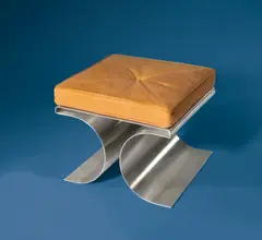 Michel Boyer, Tabouret X – für die Banque Rothschild in Paris, 1968, Stahl, Leder – Hersteller: Rouve (Réalisation Uginox)