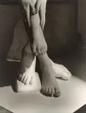 Barefoot Beauty, N.Y by Horst P. Horst, 1941, Späterer Silbergelatineabzug, sold Nov 2017