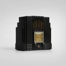 Amalgamated Wireless, Fisk Radiolette, model R29, c. 1935, Bakelite, plastic, metal, fabric