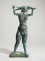 Ludwig Gabriel Schrieber, Kleine Luna in Wolken, 1967, Bronze mit grünschwarzer Patina. Höhe: 71 cm (28 in.)