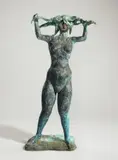 Ludwig Gabriel Schrieber, Kleine Luna in Wolken, 1967, Bronze mit grünschwarzer Patina. Höhe: 71 cm (28 in.)