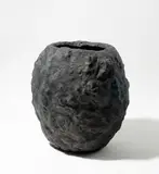 Armando, Die Urne, 1995, Bronze mit grüner Patina