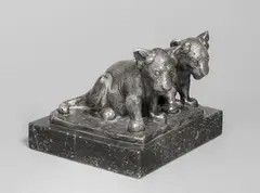 Zwei kleine Löwen by August Gaul, 1898, Silber, auf Marmorsockel montiert, sold Jan 2025